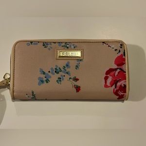 Gigi Hill wallet